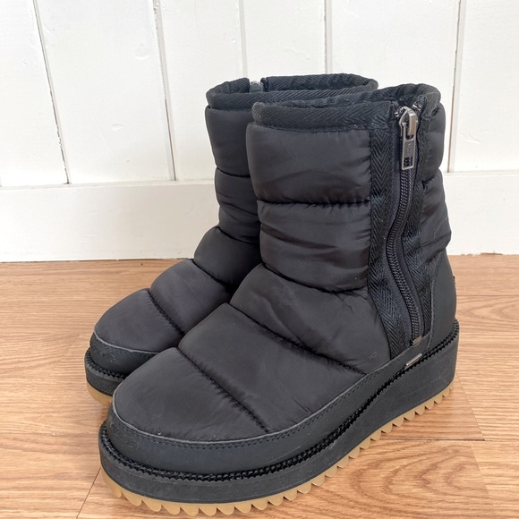 UGG Ridge Mini Boots - Picture 3 of 6